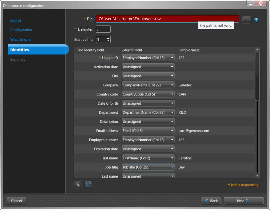 El cuadro de diálogo de configuración de la fuente de datos en ClearID One Identity Synchronization Tool con el mensaje de error La ruta del archivo no es válida resaltado.