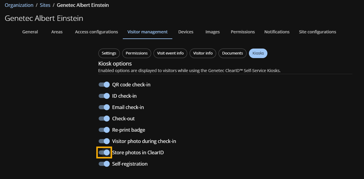La sección Opciones de quiosco de la página Quioscos con la opción Almacenar fotos en ClearID activada.